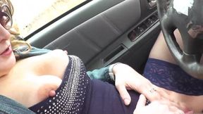 Auto ride with a squirting HOT MOM