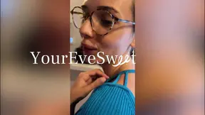 Super Tight Petite College Girl Masturbates On Camera & The Clip Gets