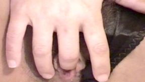 I give myself a full handjob and cum in front of my stepmother, looking at her big, hairy pussy.