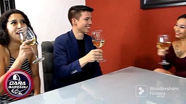 dana barzagli en cena de fin de año caliente