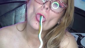 Super Crazy! I Swallowed 20 Big Gummy Snakes Handless!!!