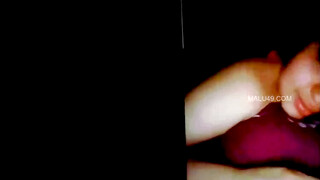 Indian Desi Housewife Deepthroat Blowjob and Hardcore Fucking