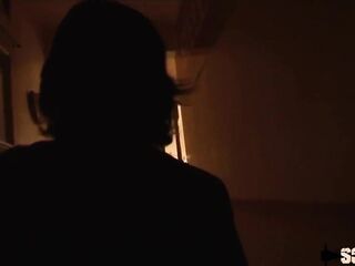Elo, small coquine, se fait enculer en group sex