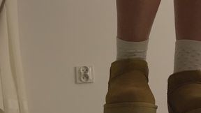 cock trampling in platform shoes