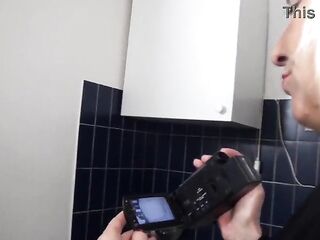 Charly Sparks' profession: excited granny