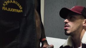 seguranca fode com o cliente no estoque.