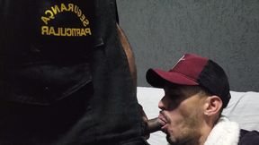 seguranca fode com o cliente no estoque.