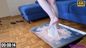 Abigail Bare Feet Stuck - 4K MP4