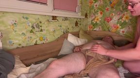 She tease me, rub my cock with her pantyhose, cum in her mouth