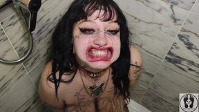 deedeelove pissing golden shower com-pee-lation