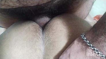 Metendo no puto casado Deixou a mulher em casa e veio virar puta no meu pau.