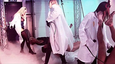 Sex Addicts Vanessa Hill, Cindy Behr, And Gabriela Glazer Fucked