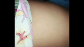 Di ajak ibu mertua ngentot pantatnya