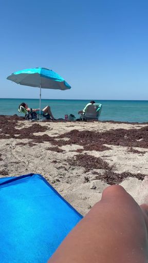 Solo jerk-off at the beach