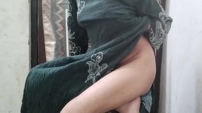 Soyi hui sister in law ke muh me land daal diya