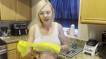 Stepmom Helps Her Well-Endowed Stepson Deliah Grace