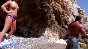 Sunbathing blonde slut gets fucked by a muscly guy she just met