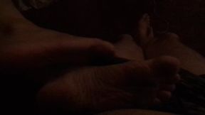 Vacation footjob in sofa