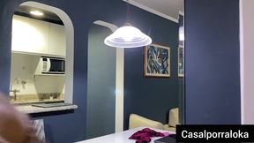 karen oliver se vinga da amiga safada.colocando ela para foder com dois negao enquanto ela coxila: