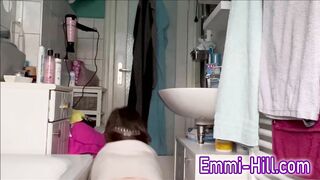 EXTREME SQUIRT TEEN!