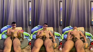 Pauzao peludo soltando leite