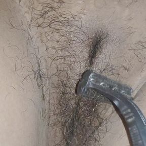 Bhabhi hairy pussy saving