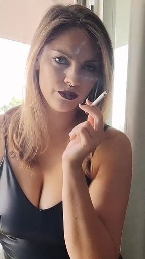 Sexy Smoking Break