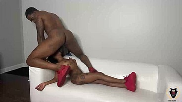 Sex On The Couch! Mini Stallion Blew & Rode Rome Major's BBC!