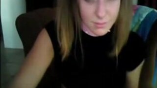 Amber Blank deep-gullet faux-dick at webcam