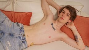 Ben's Tatted Dick ~ A Cute & Steamy Encounter