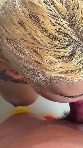 POV Camera. She Gave the Photographer a Blowjob After a Photo Shoot and Got Cum on Her Face and in Her Mouth