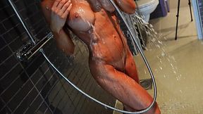 Sexy Busty MILF With Great Abs Relishes Hot Fuck In the Shower And Gets Creampied In the Bed