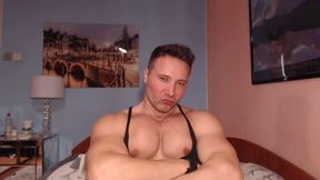 Hunky Muscle Private Show