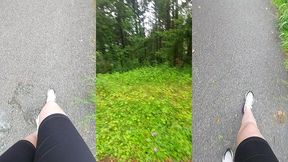 petite marche dans une foret ! tu voudrais venir avec moi et qu on baise dans ...