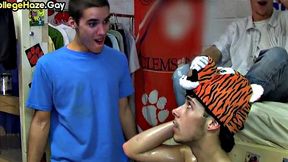 Fraternity newbie goes gay in college dormitory