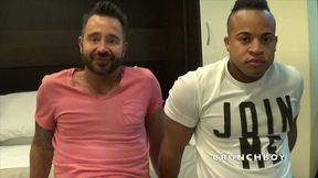 martin mzza baise par un beau black muscle de 22 ans