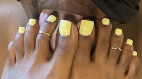 Footboy worships and sucks Zai’s pretty toes (he loves it here) | Foot Worship | Full HD