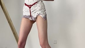 Bare feet, split legs, stand on tiptoes and have three orgasms