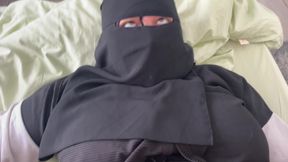 Oh my God, I had sex with a babe Arab woman wearing a hijab and sexy sheer socks.