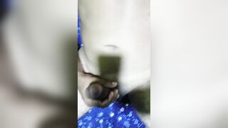 Masajenado mi gran polla hasta hacerla correr