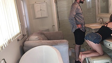 Stepfather fucks her in the bathroom before college