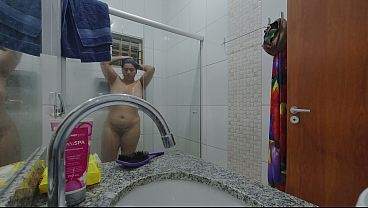 Puta Interior Tomando Banho - Filmei Essa Puta Deliciosa