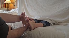 Foot Worship Gloryhole with a lucky fan part 1