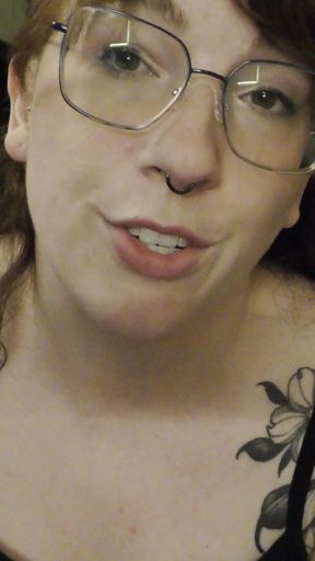NSFW Review of the Honey Pistil Licking Vibrator From the Bad Peach