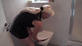 Golden shower and chocolate