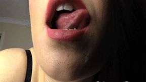 Lip Licking & Biting Tease (480p)