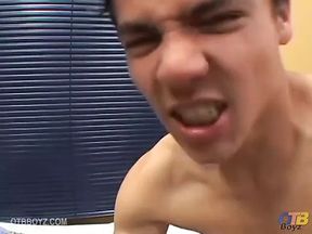 Latin Twinks Alfredo and Saul Bareback