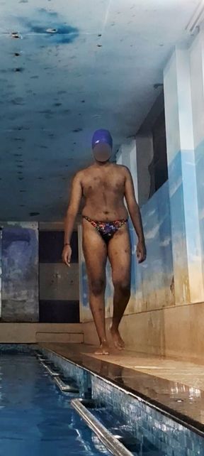 Nude Indian Mallu in Swimming Pool