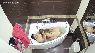 Lesbi Lovers nn Bondage Bath-Tub with Finger Bang & sluts Toes Suck