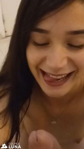 Skinny Teen Giving Her Ass to Her Boyfriend
